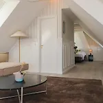 酒店 Allinge Badehotel 阿灵厄