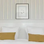 Allinge Badehotel 阿灵厄