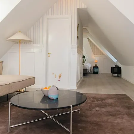 Allinge Badehotel * 阿灵厄