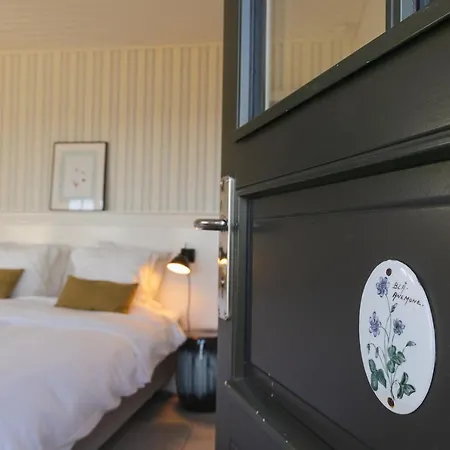 ホテル Allinge Badehotel アリンエ